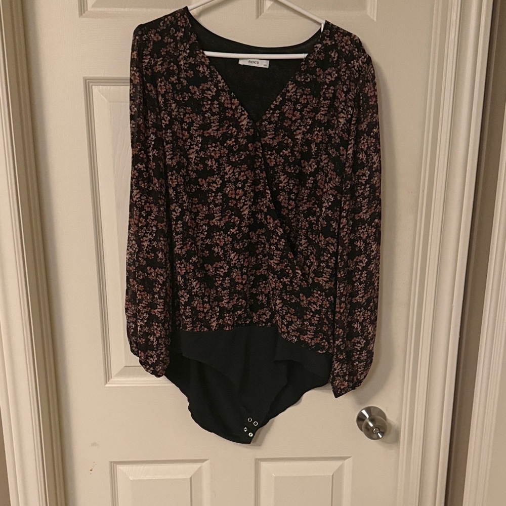 Ricki's Black and Brown Patterned Top